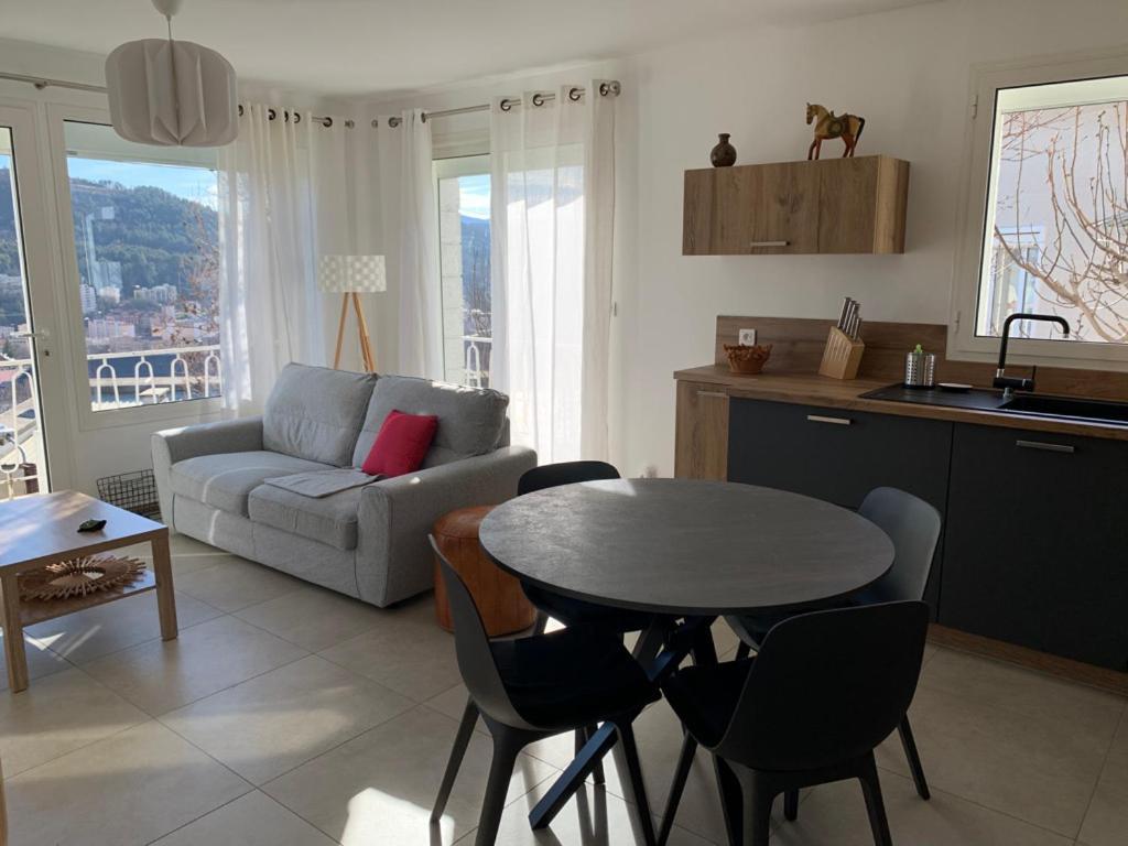 T4 Vue Imprenable Montagnes Et Ville Gap Dış mekan fotoğraf