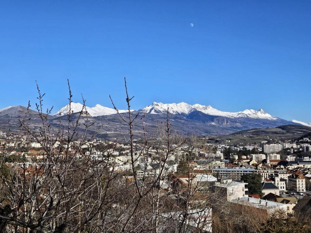 T4 Vue Imprenable Montagnes Et Ville Gap Dış mekan fotoğraf